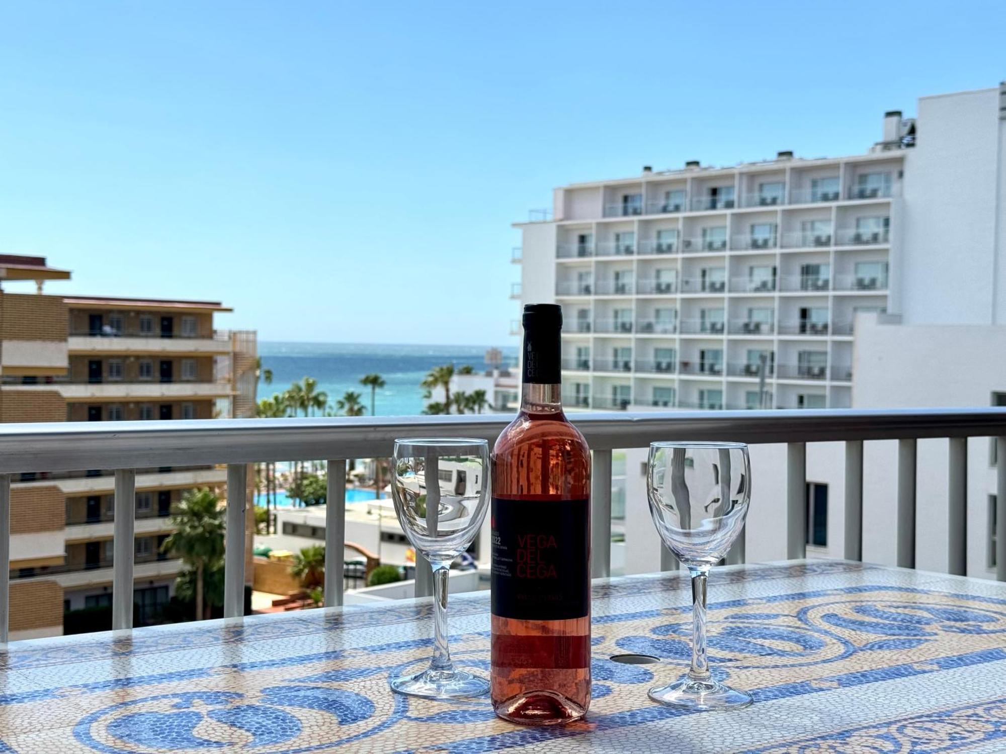 La Carihuela A 150 Metros De La Playa Con Espectaculares Vistas Daire Torremolinos Dış mekan fotoğraf